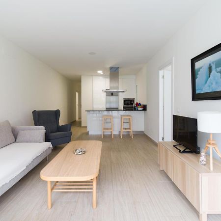 Homeforguest Modern Apartment In Las Canteras With Parking Las Palmas Exterior photo