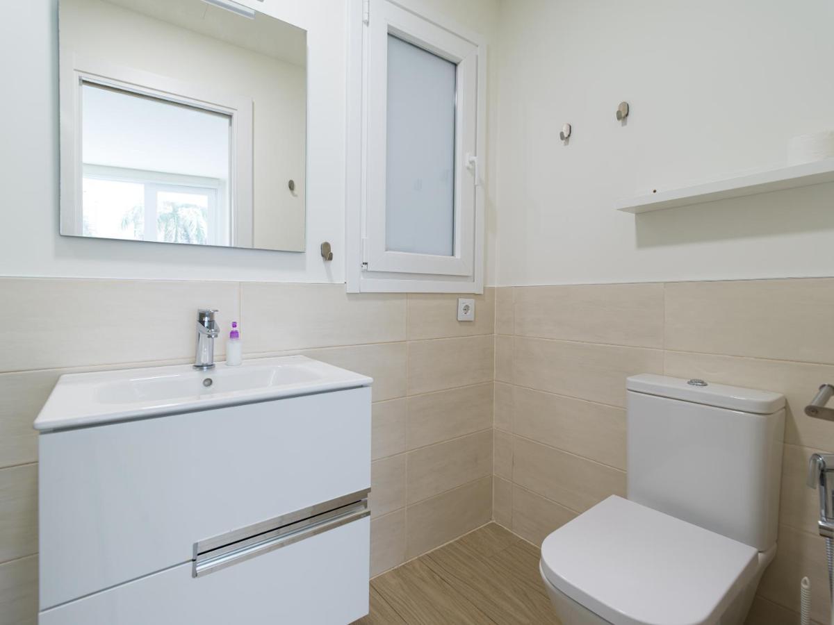 Homeforguest Modern Apartment In Las Canteras With Parking Las Palmas Exterior photo