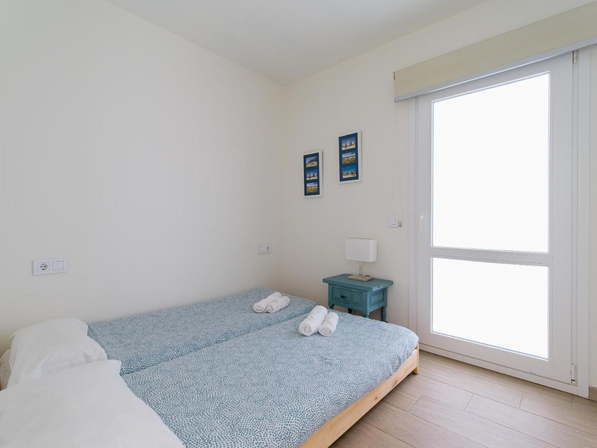 Homeforguest Modern Apartment In Las Canteras With Parking Las Palmas Exterior photo